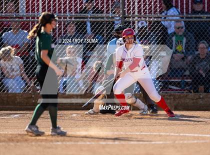 Thumbnail 2 in Ida B. Wells vs. Westview (OSAA 6A Round 1) photogallery.