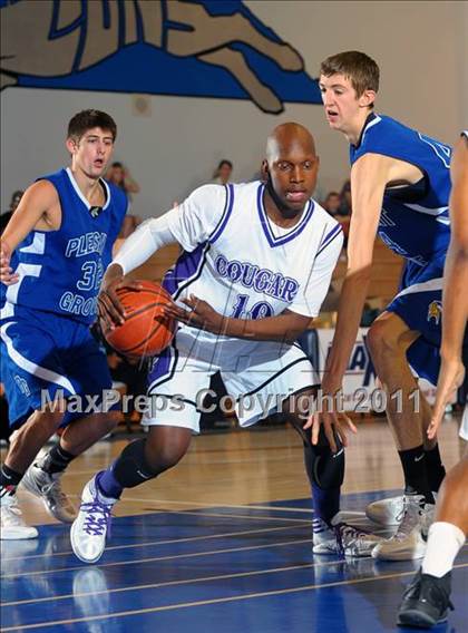 Thumbnail 2 in Rancho Cucamonga vs. Pleasant Grove (Maxpreps Holiday Classic) photogallery.