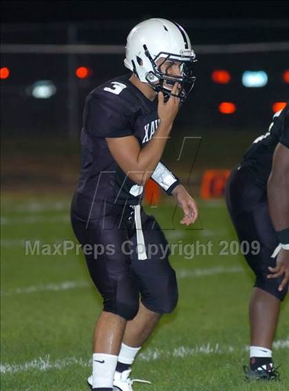 Thumbnail 3 in Wilbur Cross @ Xavier photogallery.