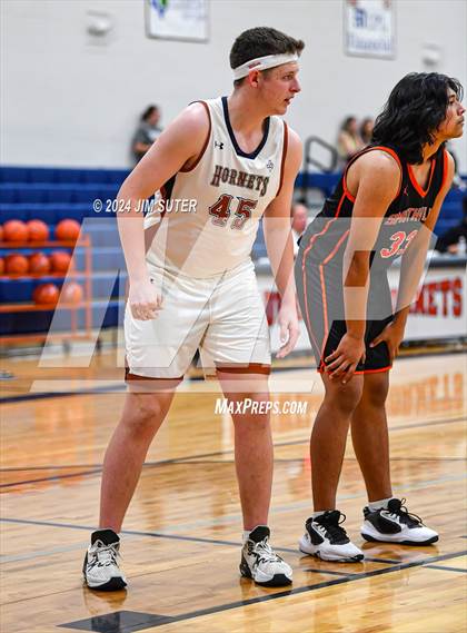 Thumbnail 2 in Caldwell vs Smithville photogallery.