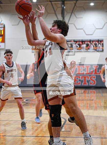 Thumbnail 2 in Caldwell vs Smithville photogallery.