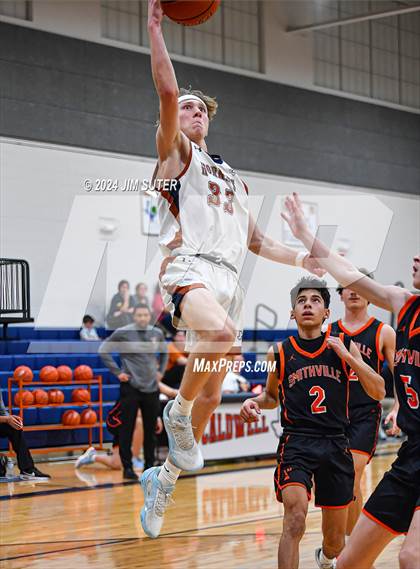 Thumbnail 3 in Caldwell vs Smithville photogallery.