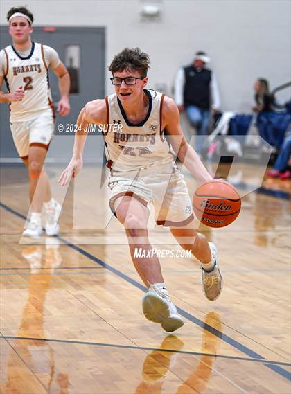 Thumbnail 2 in Caldwell vs Smithville photogallery.