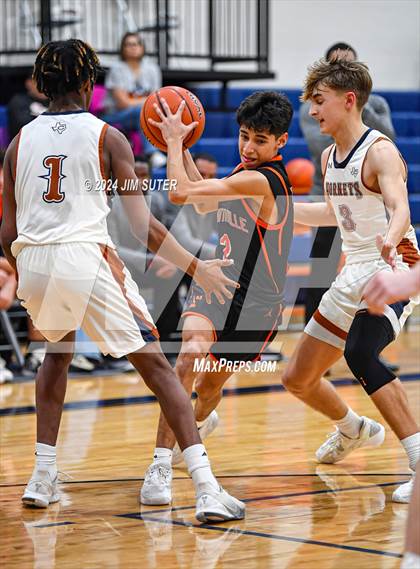 Thumbnail 2 in Caldwell vs Smithville photogallery.
