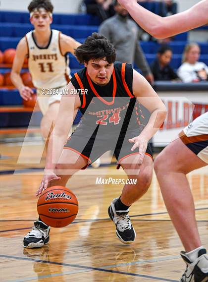 Thumbnail 2 in Caldwell vs Smithville photogallery.