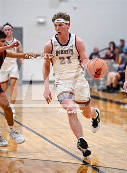 Thumbnail 2 in Caldwell vs Smithville photogallery.