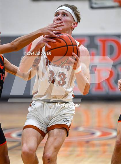 Thumbnail 1 in Caldwell vs Smithville photogallery.