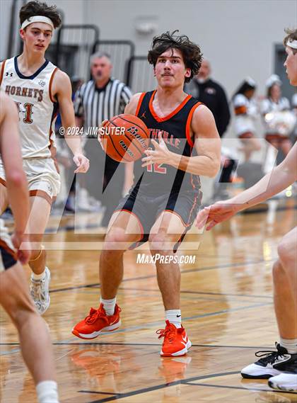 Thumbnail 2 in Caldwell vs Smithville photogallery.