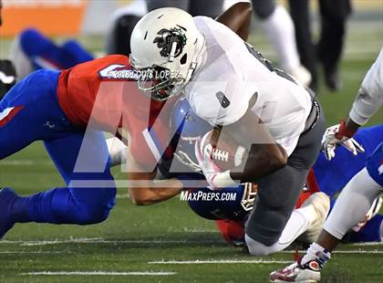 Thumbnail 2 in Helix vs. Folsom (CIF State D1-AA Final) photogallery.