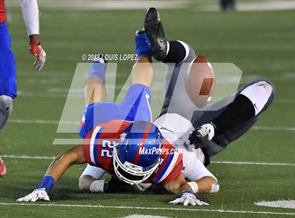 Thumbnail 1 in Helix vs. Folsom (CIF State D1-AA Final) photogallery.