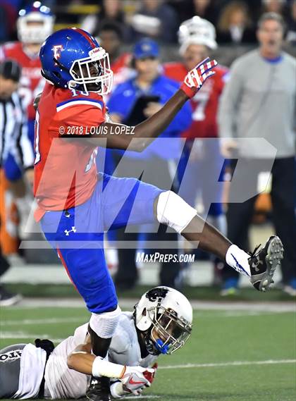 Thumbnail 2 in Helix vs. Folsom (CIF State D1-AA Final) photogallery.