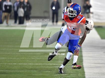 Thumbnail 2 in Helix vs. Folsom (CIF State D1-AA Final) photogallery.