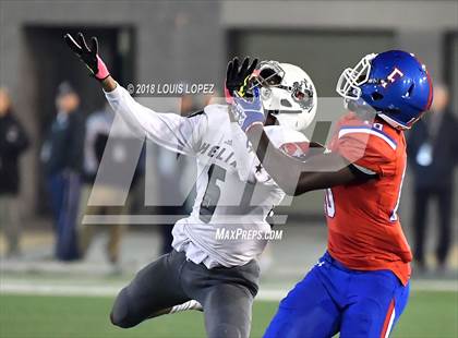 Thumbnail 1 in Helix vs. Folsom (CIF State D1-AA Final) photogallery.