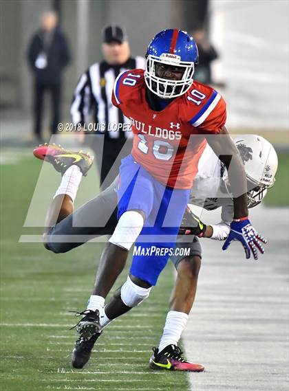 Thumbnail 3 in Helix vs. Folsom (CIF State D1-AA Final) photogallery.