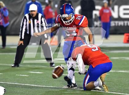 Thumbnail 2 in Helix vs. Folsom (CIF State D1-AA Final) photogallery.