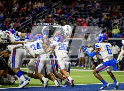 Thumbnail 1 in Spring vs. Duncanville (UIL 6A Region Playoff) photogallery.
