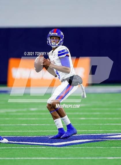 Thumbnail 1 in Spring vs. Duncanville (UIL 6A Region Playoff) photogallery.