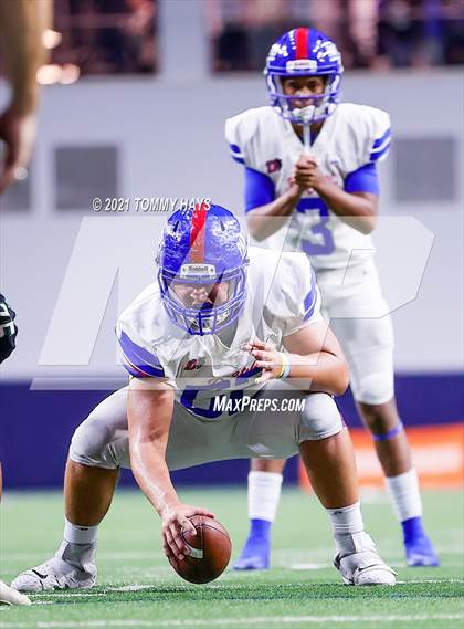 Thumbnail 1 in Spring vs. Duncanville (UIL 6A Region Playoff) photogallery.