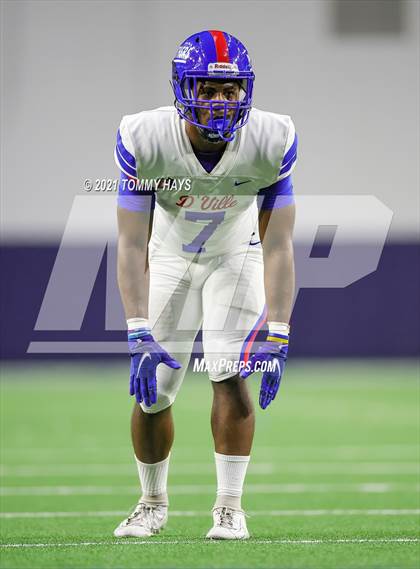 Thumbnail 2 in Spring vs. Duncanville (UIL 6A Region Playoff) photogallery.
