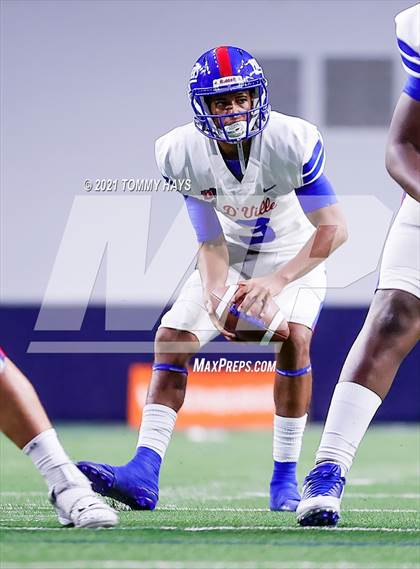 Thumbnail 2 in Spring vs. Duncanville (UIL 6A Region Playoff) photogallery.