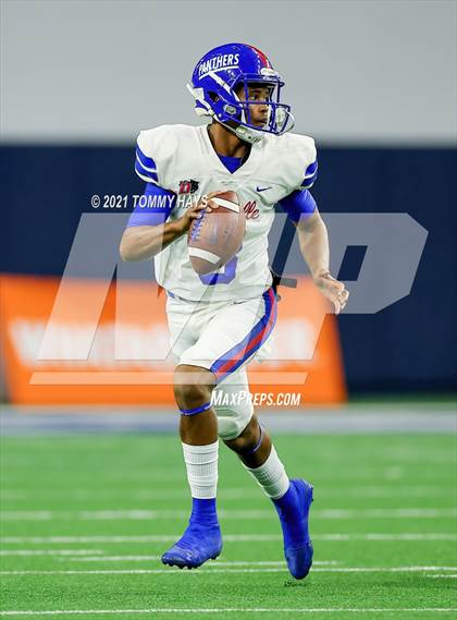 Thumbnail 3 in Spring vs. Duncanville (UIL 6A Region Playoff) photogallery.