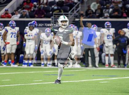 Thumbnail 2 in Spring vs. Duncanville (UIL 6A Region Playoff) photogallery.
