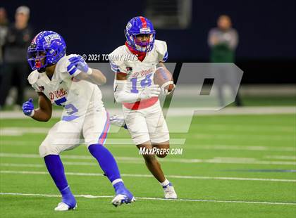 Thumbnail 2 in Spring vs. Duncanville (UIL 6A Region Playoff) photogallery.