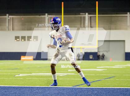 Thumbnail 2 in Spring vs. Duncanville (UIL 6A Region Playoff) photogallery.