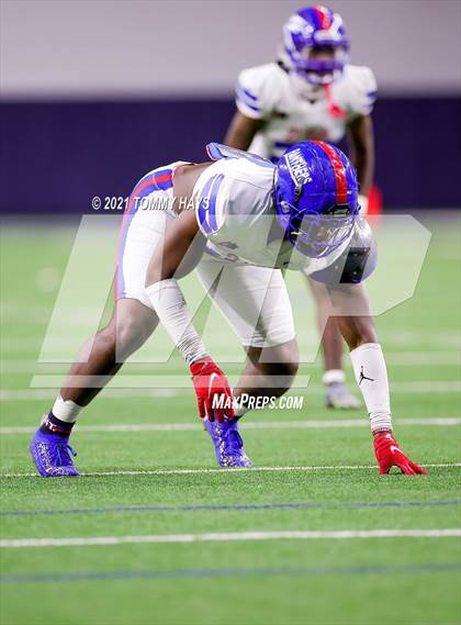 Thumbnail 3 in Spring vs. Duncanville (UIL 6A Region Playoff) photogallery.