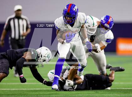 Thumbnail 1 in Spring vs. Duncanville (UIL 6A Region Playoff) photogallery.