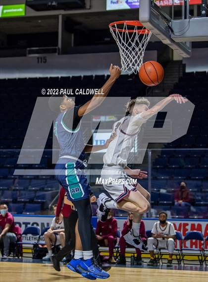 Thumbnail 3 in Kentlake @ Auburn Riverside (Kings Showcase) photogallery.