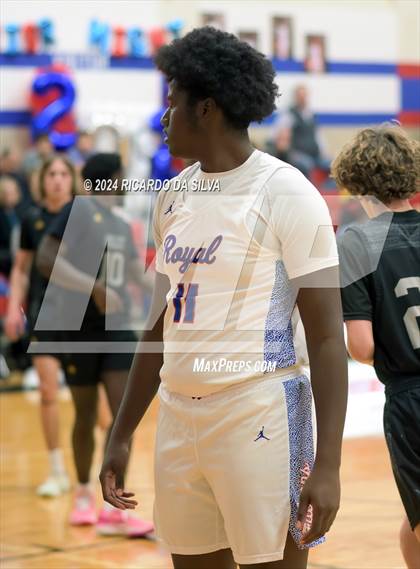 Thumbnail 1 in Royal vs Sealy photogallery.