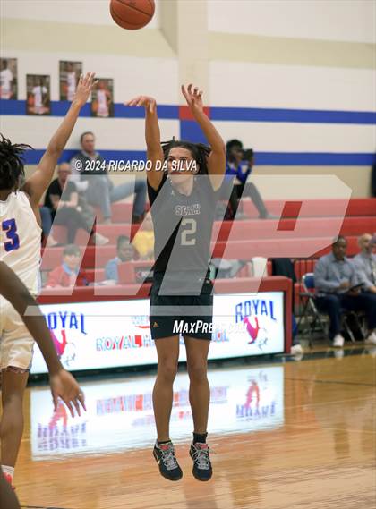 Thumbnail 2 in Royal vs Sealy photogallery.