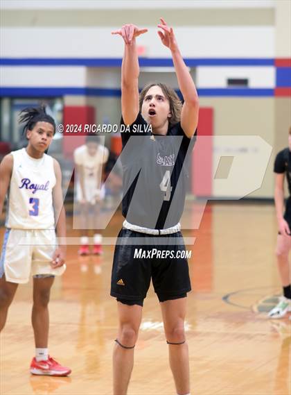 Thumbnail 3 in Royal vs Sealy photogallery.