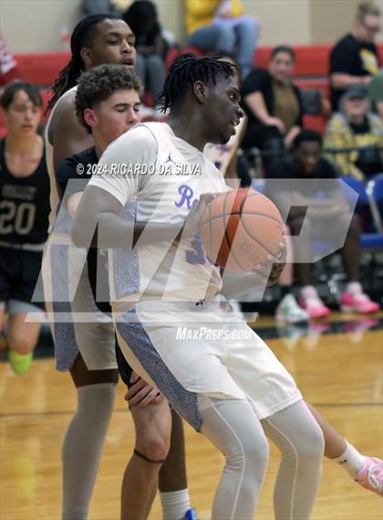 Thumbnail 3 in Royal vs Sealy photogallery.