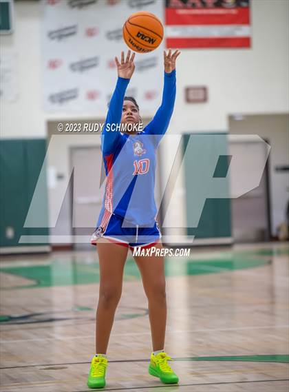Thumbnail 3 in San Diego vs. Crawford (Mlk showcase) photogallery.
