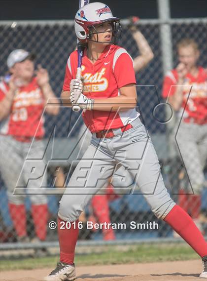 Thumbnail 2 in Williamsville East vs West Seneca East (Section 6 Class A-1 Final) photogallery.