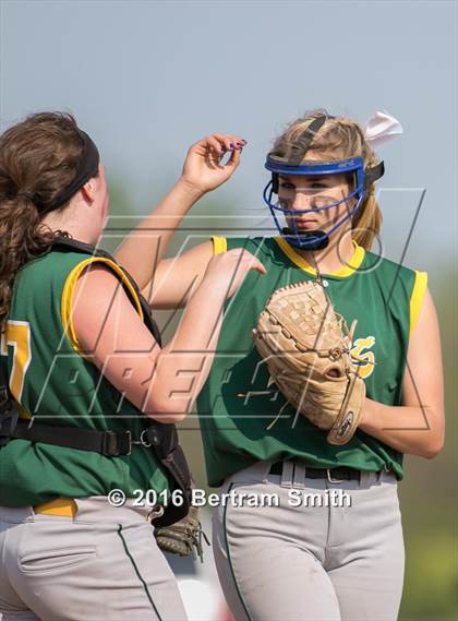 Thumbnail 3 in Williamsville East vs West Seneca East (Section 6 Class A-1 Final) photogallery.
