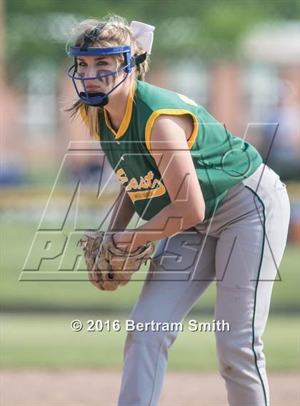 Thumbnail 3 in Williamsville East vs West Seneca East (Section 6 Class A-1 Final) photogallery.