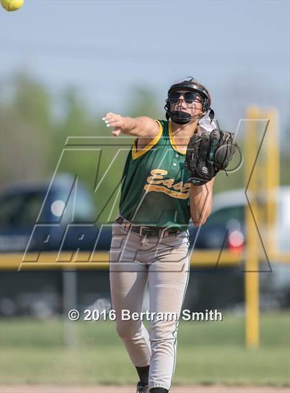 Thumbnail 1 in Williamsville East vs West Seneca East (Section 6 Class A-1 Final) photogallery.