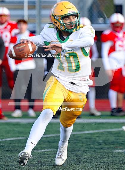 Thumbnail 1 in Clinton vs Amesbury (MIAA Division 7 Semifinal) photogallery.