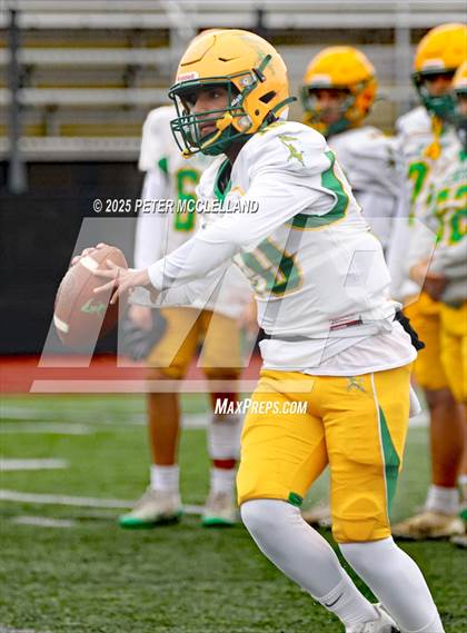 Thumbnail 3 in Clinton vs Amesbury (MIAA Division 7 Semifinal) photogallery.