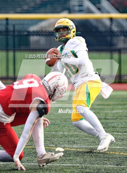 Thumbnail 2 in Clinton vs Amesbury (MIAA Division 7 Semifinal) photogallery.