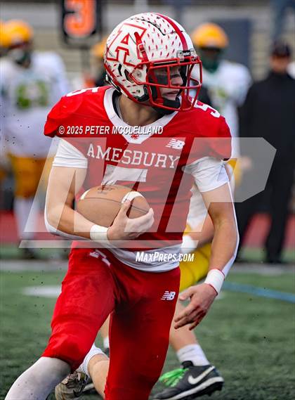 Thumbnail 3 in Clinton vs Amesbury (MIAA Division 7 Semifinal) photogallery.