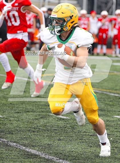 Thumbnail 3 in Clinton vs Amesbury (MIAA Division 7 Semifinal) photogallery.