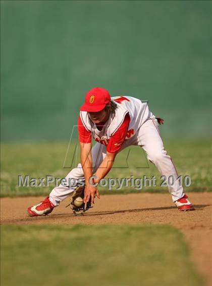 Thumbnail 2 in El Dorado vs. Oakdale (CIF SJS D4 Final) photogallery.