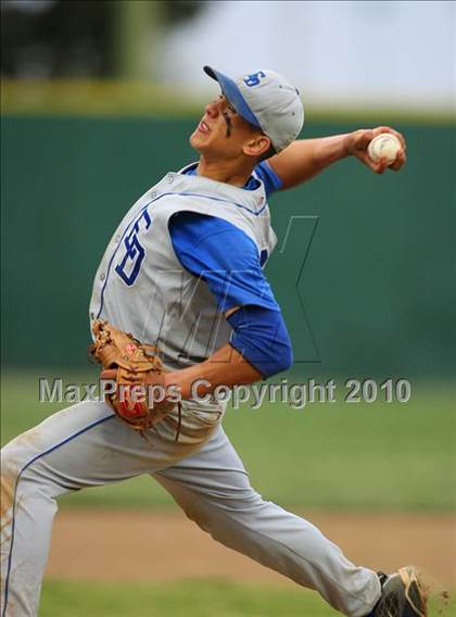 Thumbnail 3 in El Dorado vs. Oakdale (CIF SJS D4 Final) photogallery.