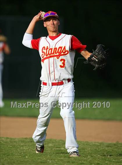 Thumbnail 2 in El Dorado vs. Oakdale (CIF SJS D4 Final) photogallery.