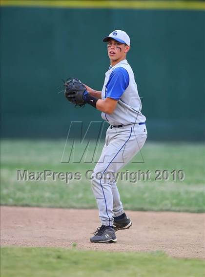 Thumbnail 1 in El Dorado vs. Oakdale (CIF SJS D4 Final) photogallery.