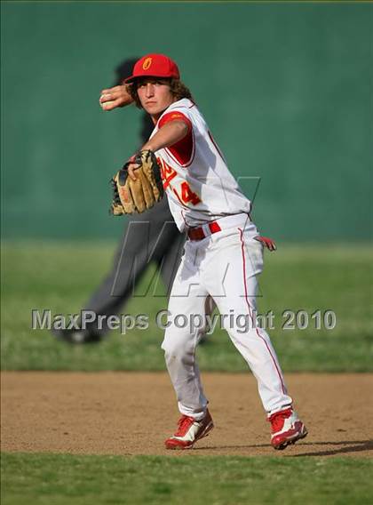 Thumbnail 3 in El Dorado vs. Oakdale (CIF SJS D4 Final) photogallery.